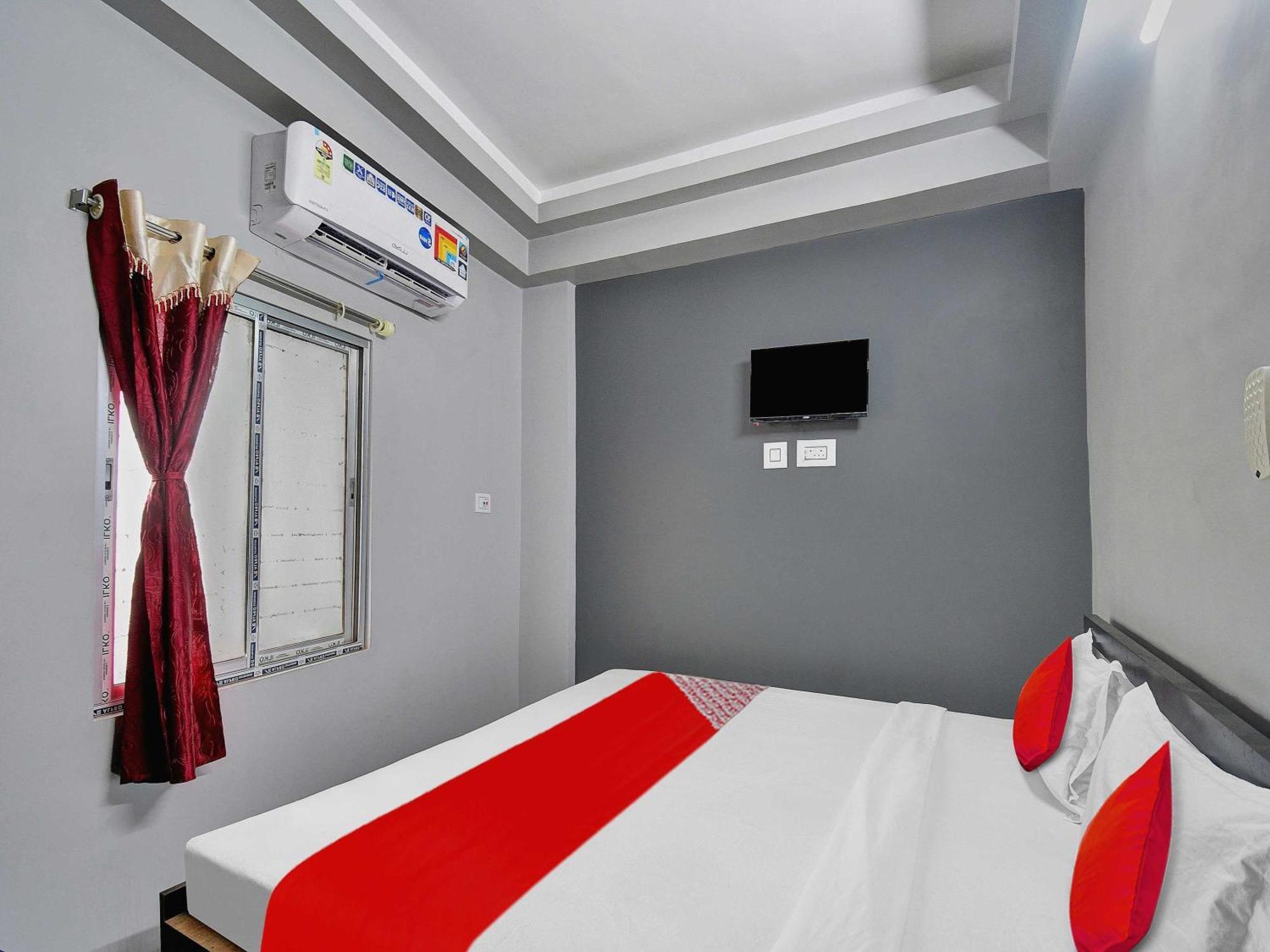 Super Hotel O Royal Empire Kalkutta Kültér fotó
